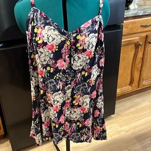 TORRID plus size 3 top, sleeveless